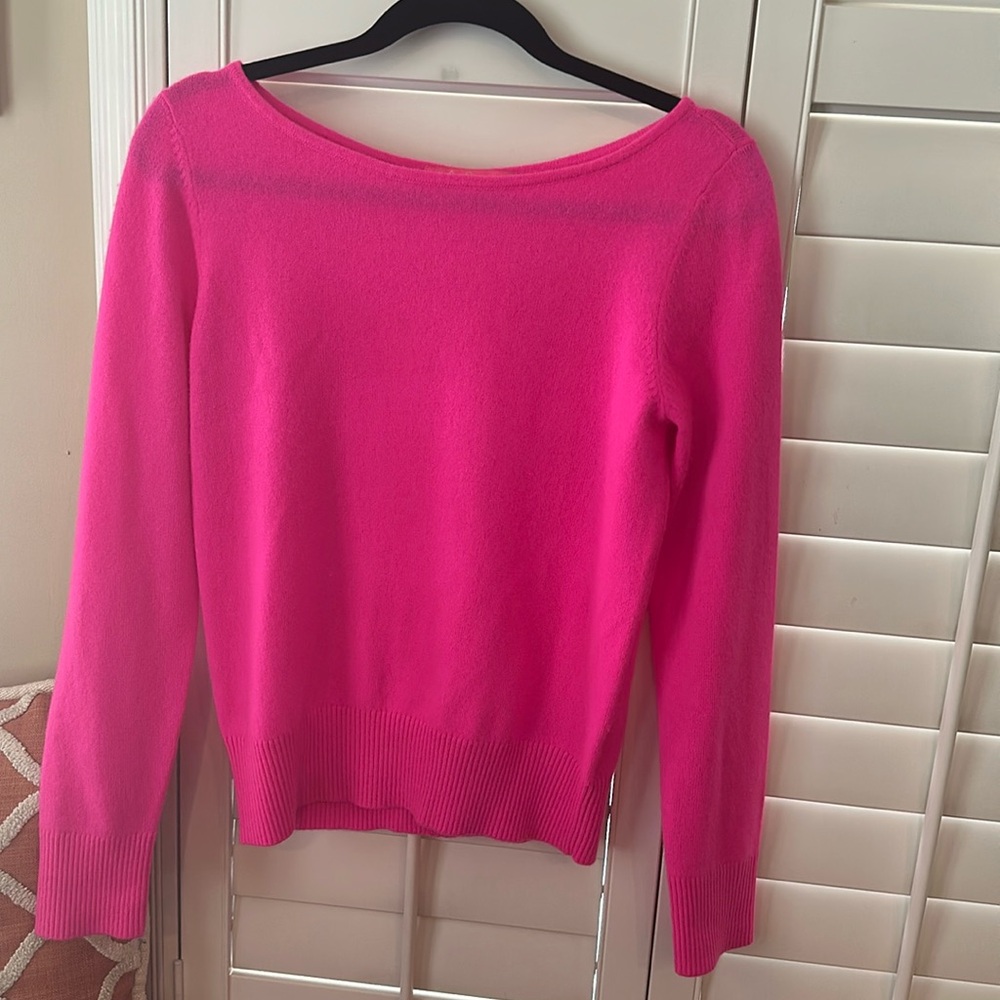 Bright pink Lilly Pulitzer cashmere sweater size small in very good condition